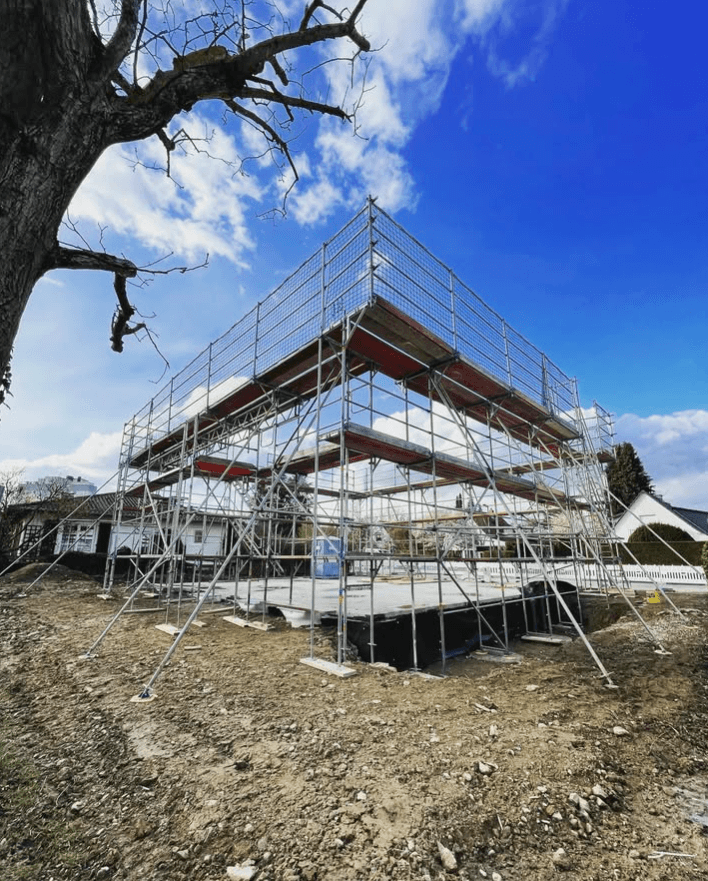 Gerüst auf Baustelle